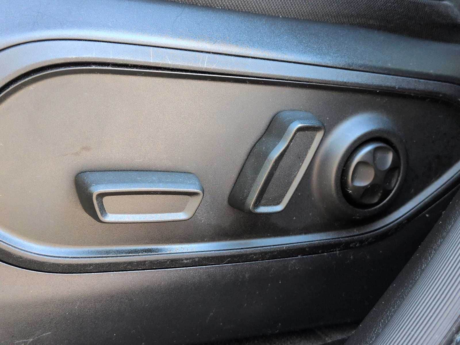 Thumbnail: 2024 Jeep Grand Cherokee - 17