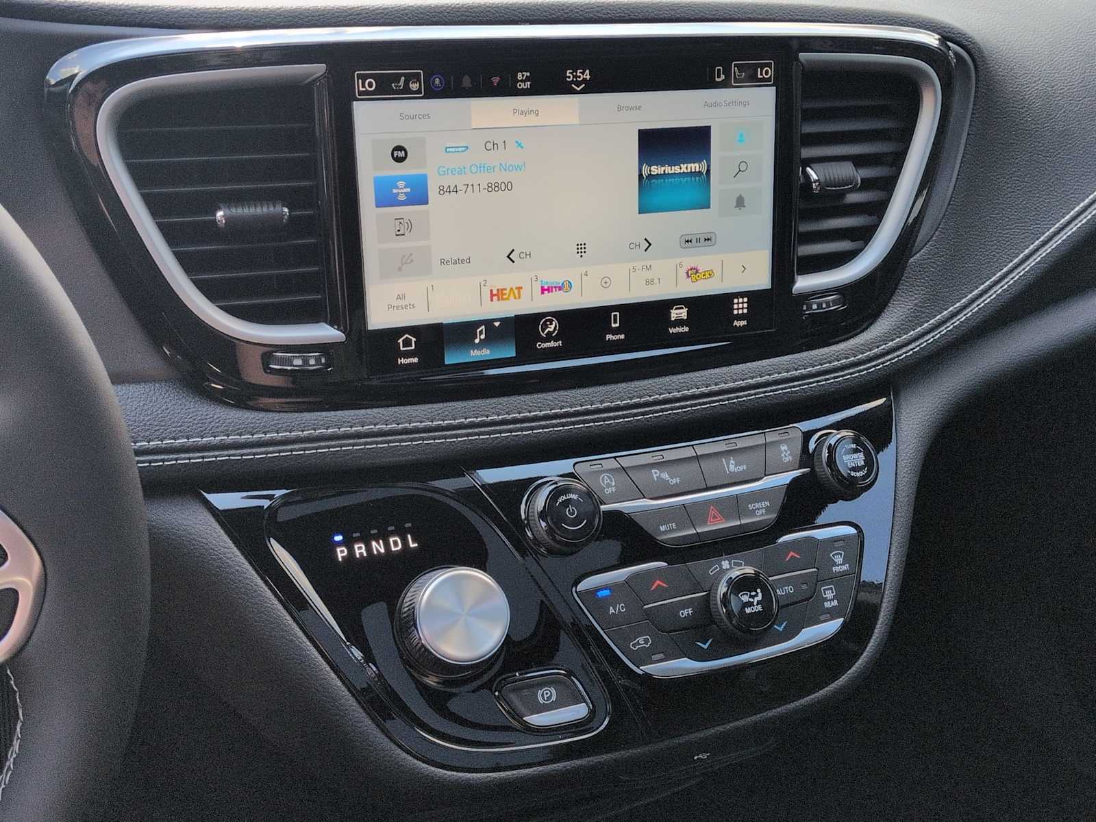 Thumbnail: 2026 Chrysler Pacifica - 30