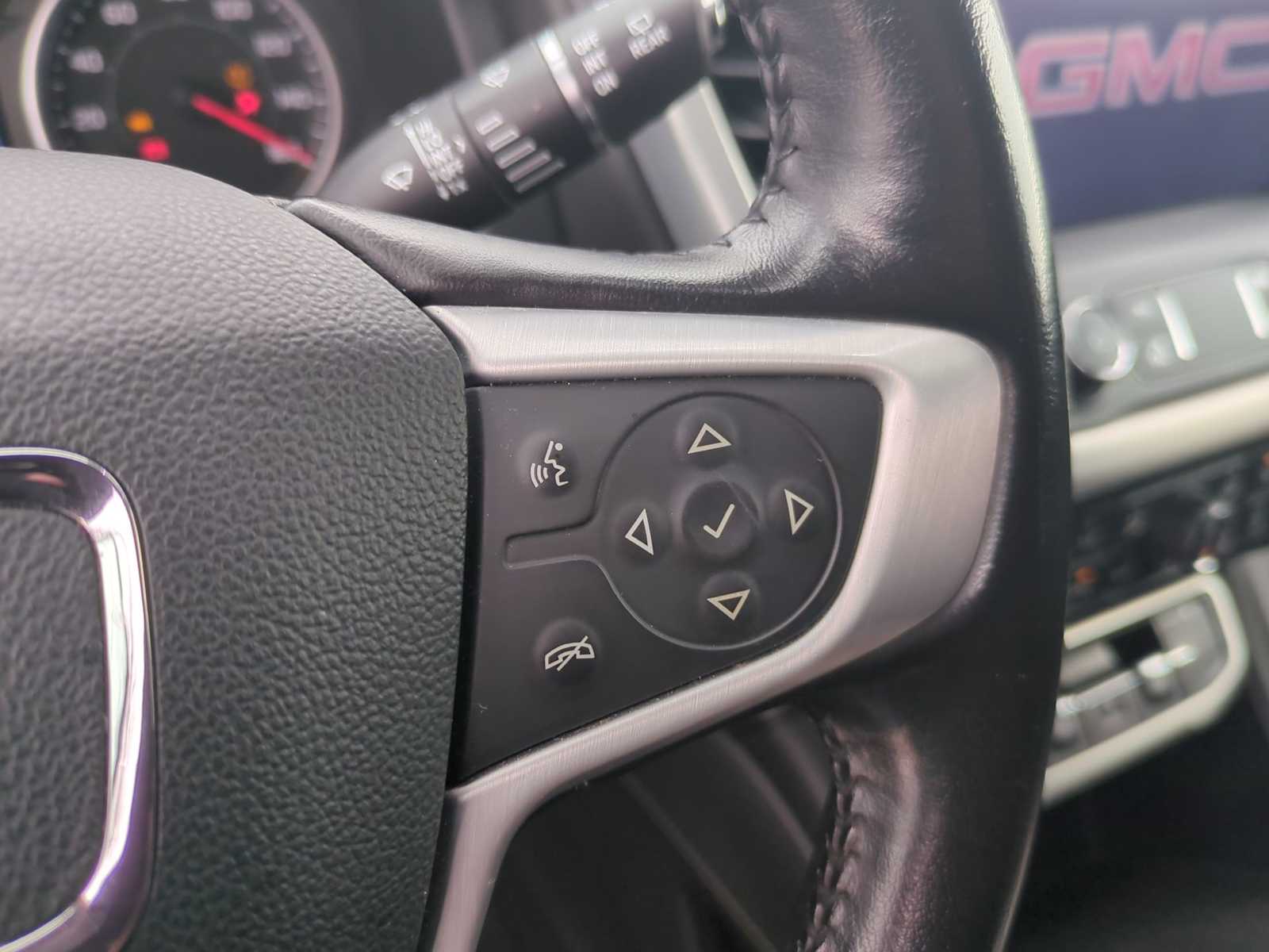 Thumbnail: 2020 GMC Acadia - 34