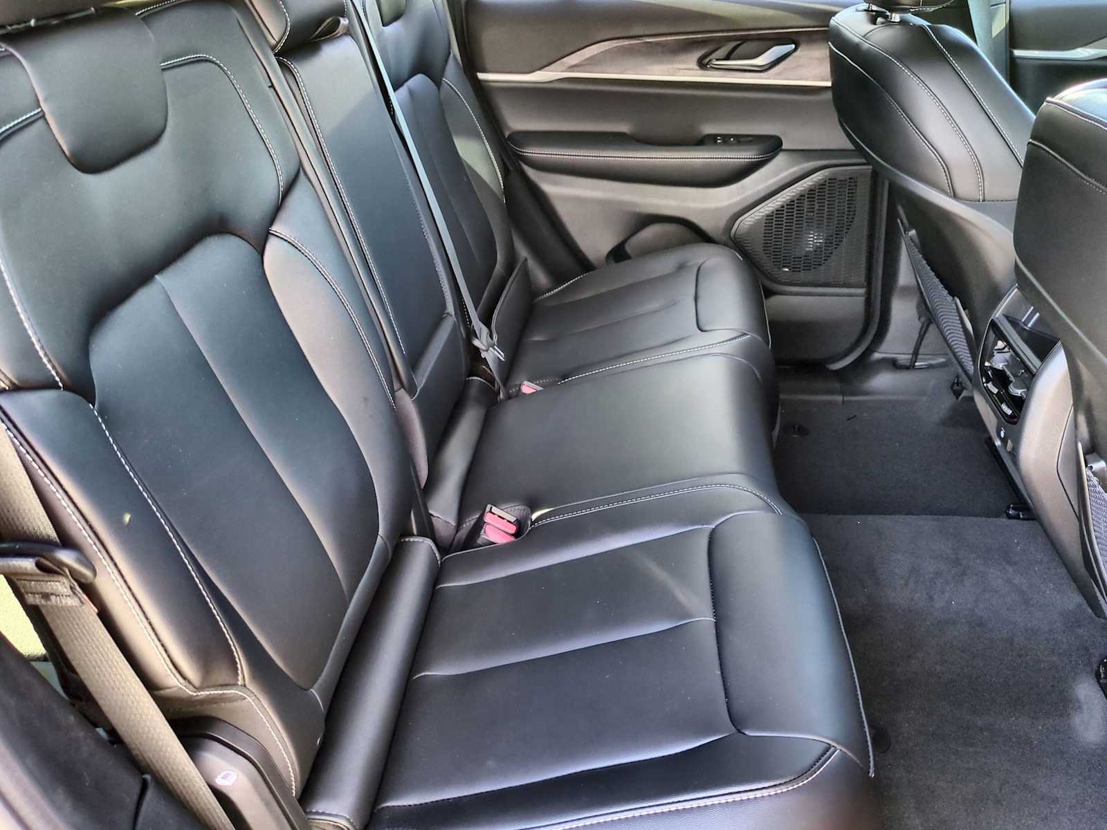 Thumbnail: 2025 Jeep Grand Cherokee - 20