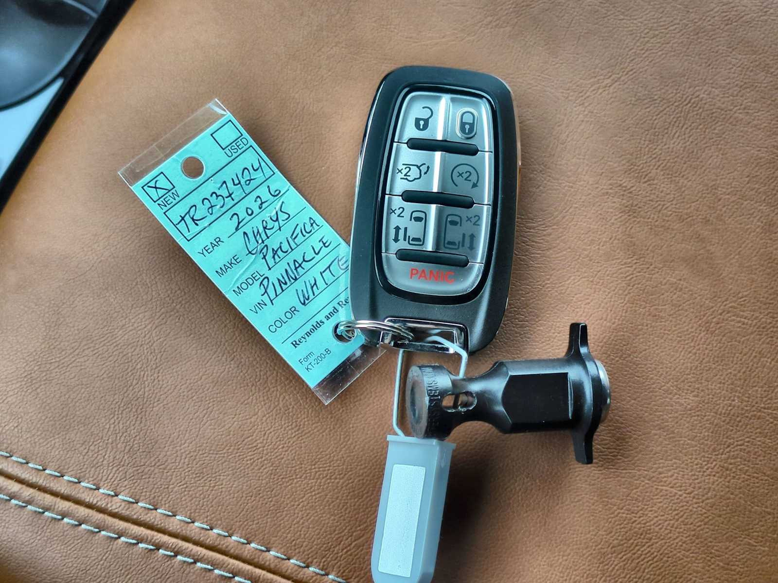 Thumbnail: 2026 Chrysler Pacifica - 36