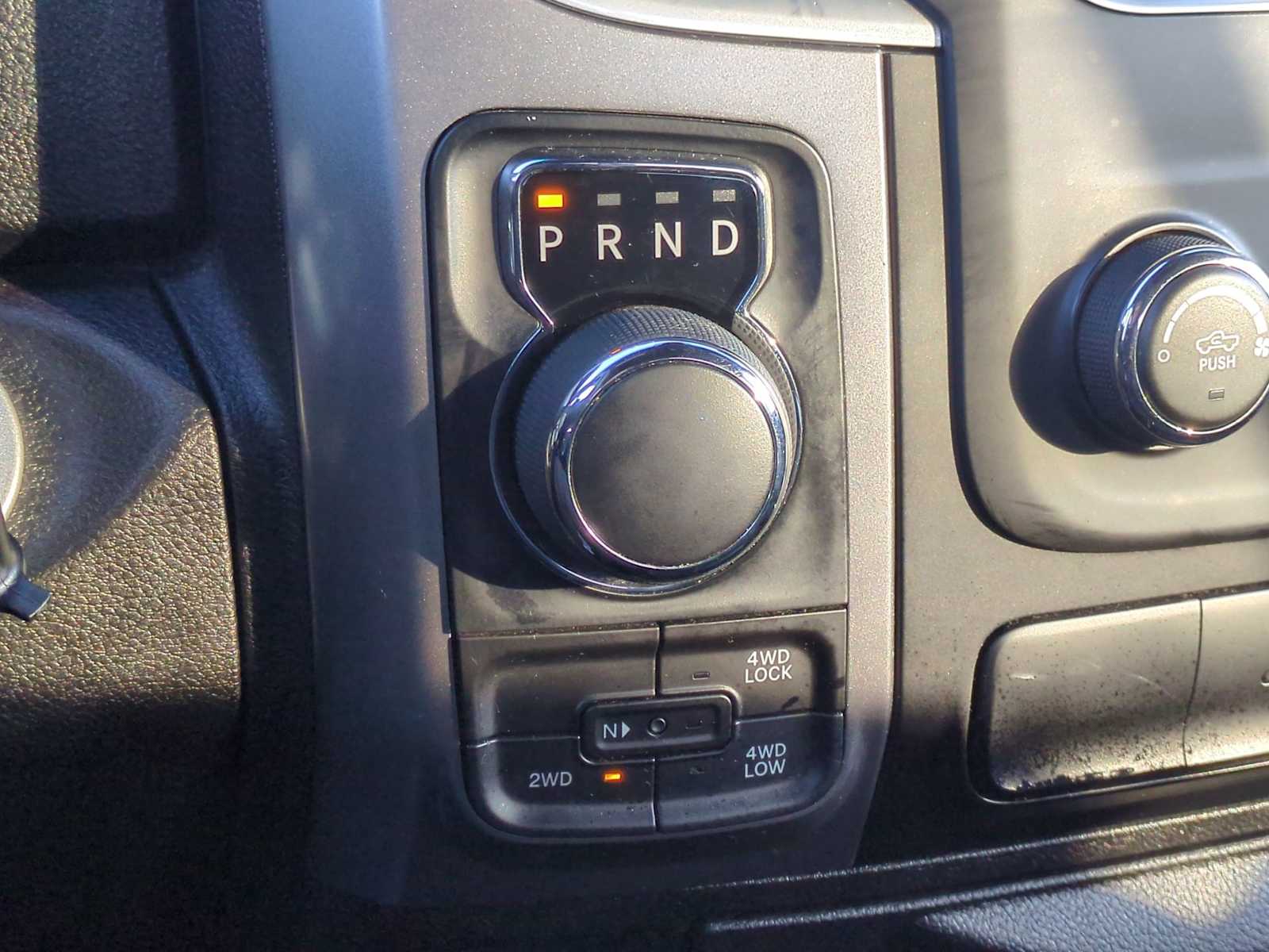 Thumbnail: 2024 RAM 1500 Classic - 32