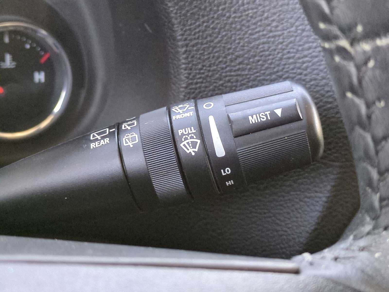 Thumbnail: 2012 Jeep Wrangler - 25