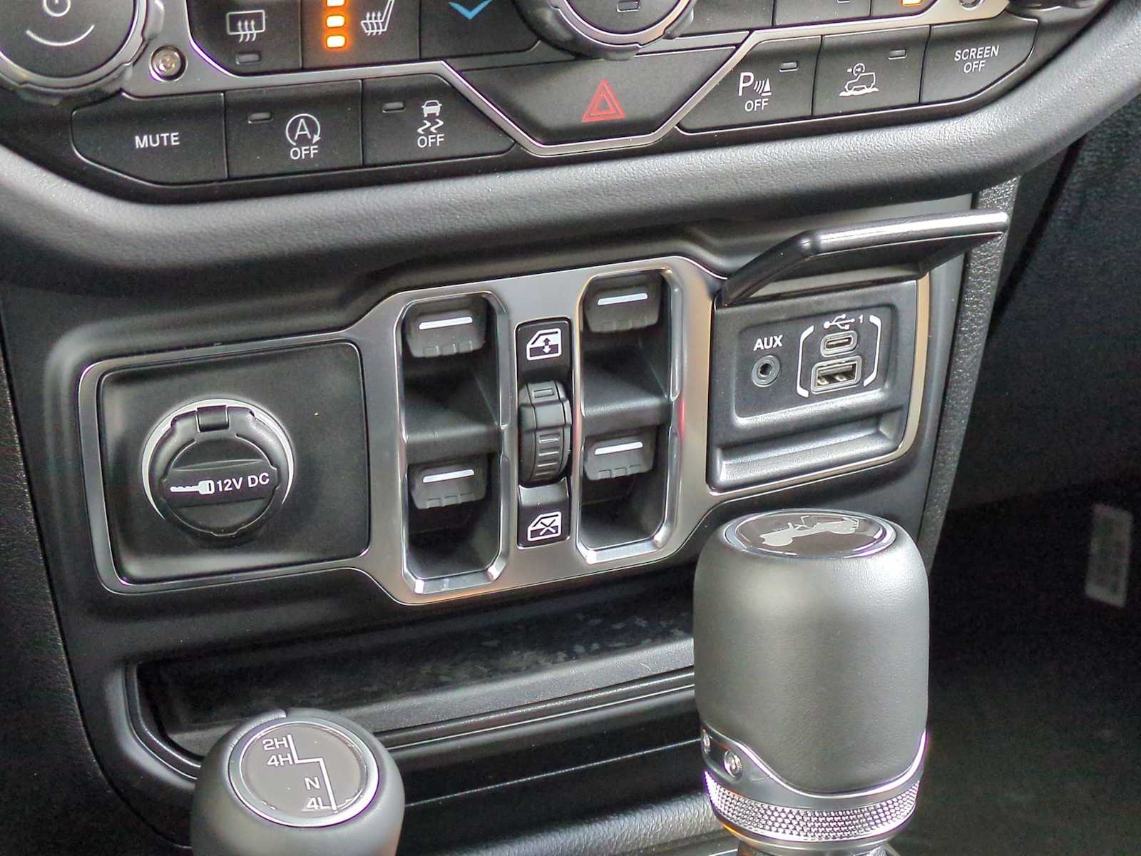 Thumbnail: 2026 Jeep Wrangler - 28