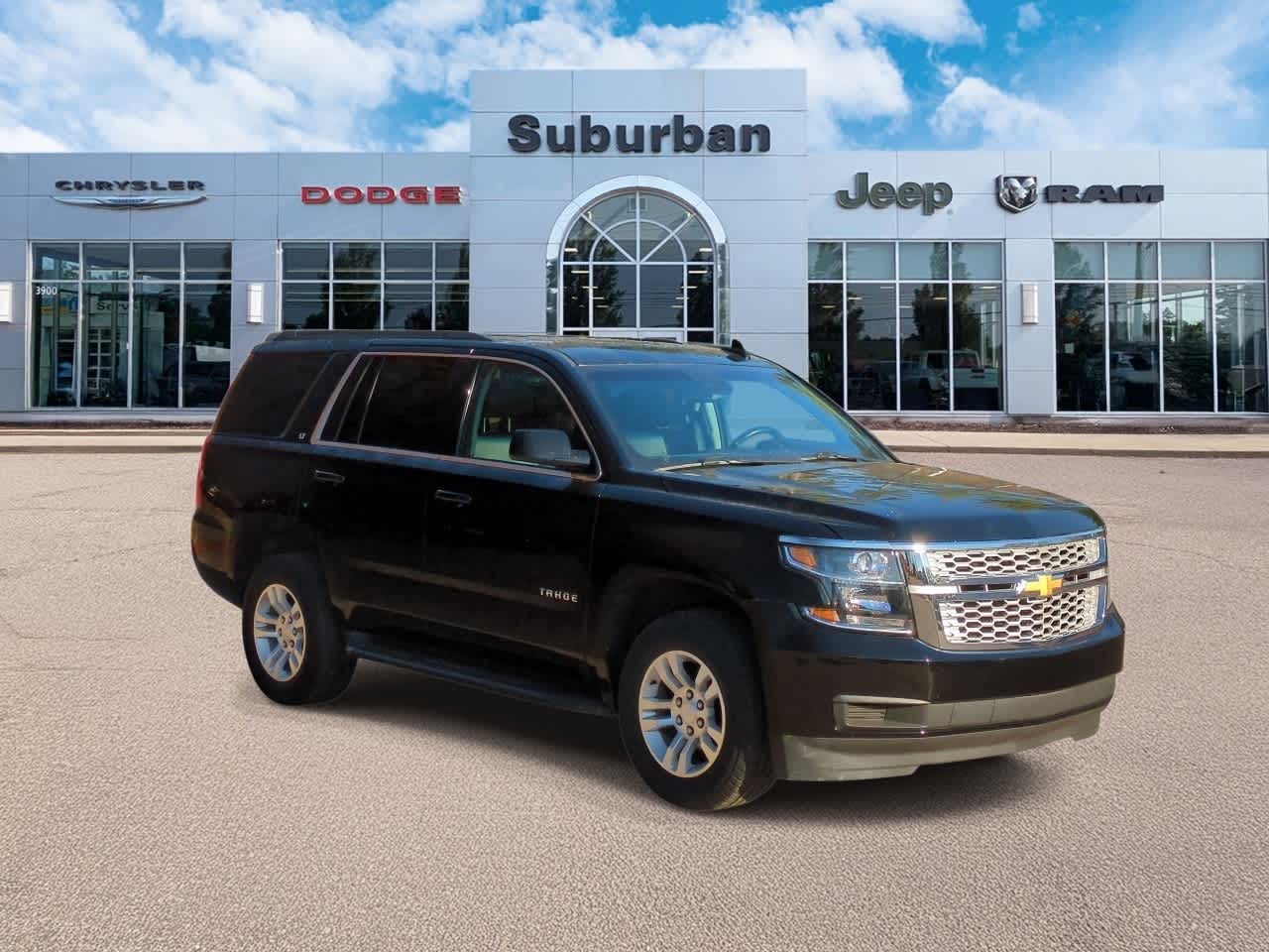 Thumbnail: 2019 Chevrolet Tahoe - 2