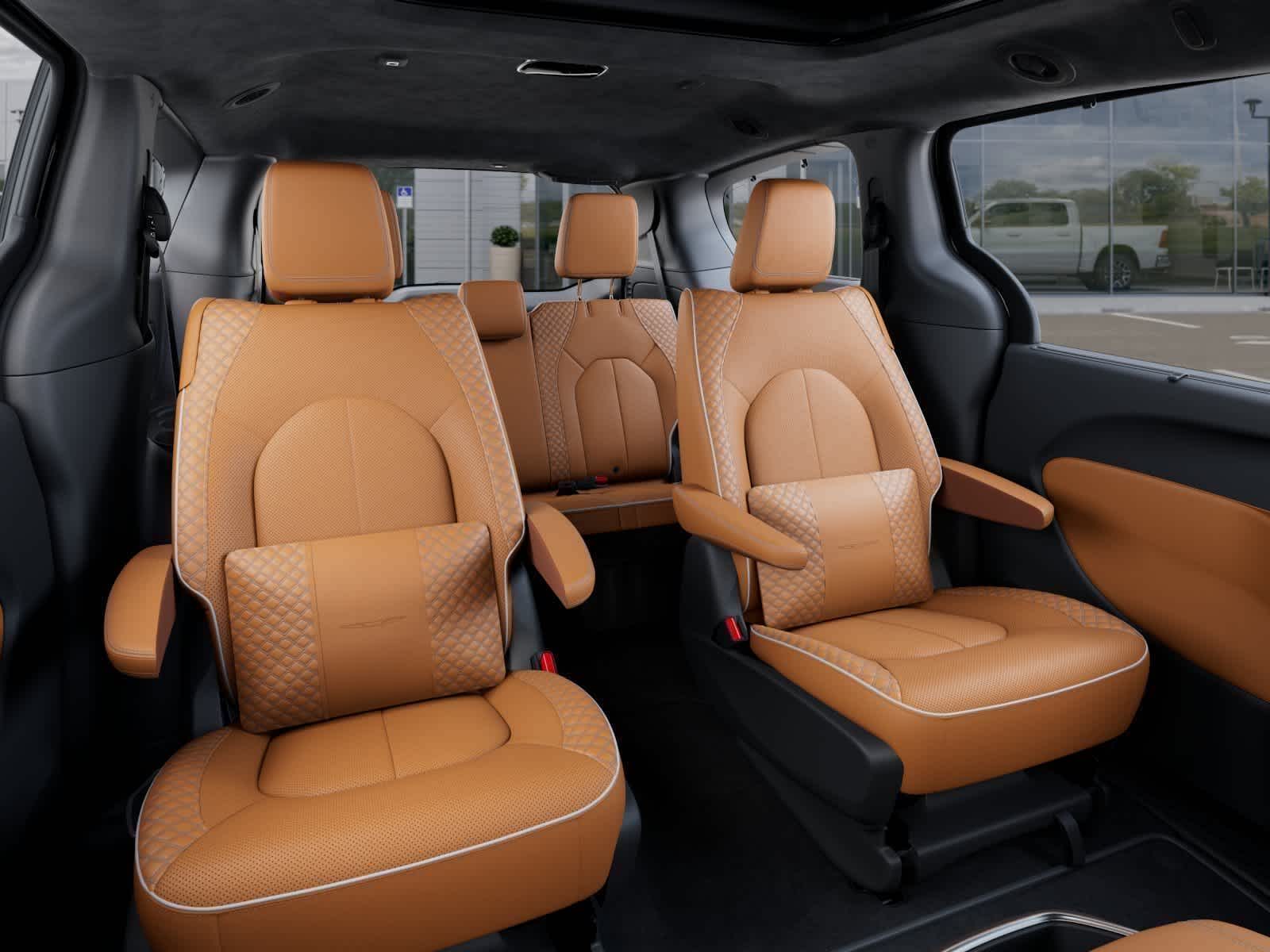 Thumbnail: 2026 Chrysler Pacifica - 15