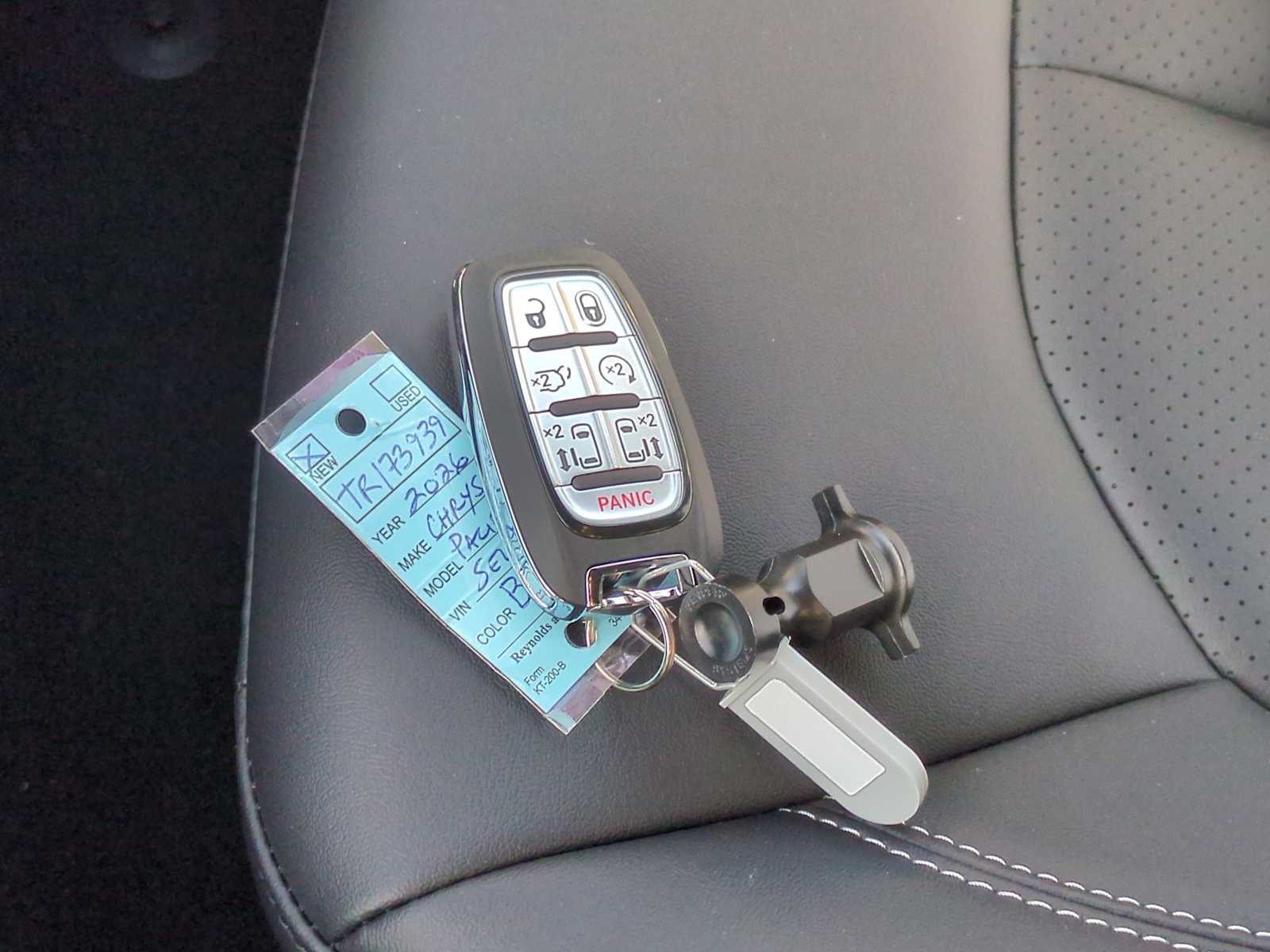 Thumbnail: 2026 Chrysler Pacifica - 35