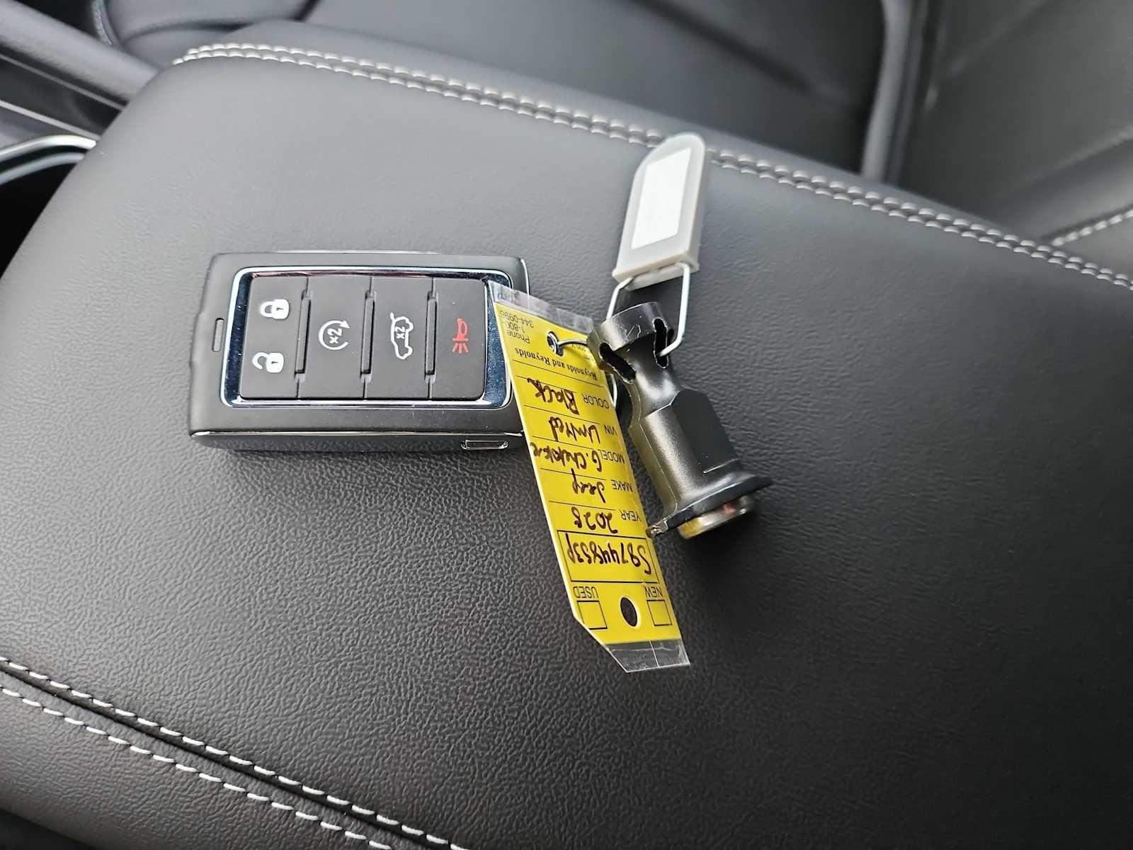 Thumbnail: 2025 Jeep Grand Cherokee L - 40