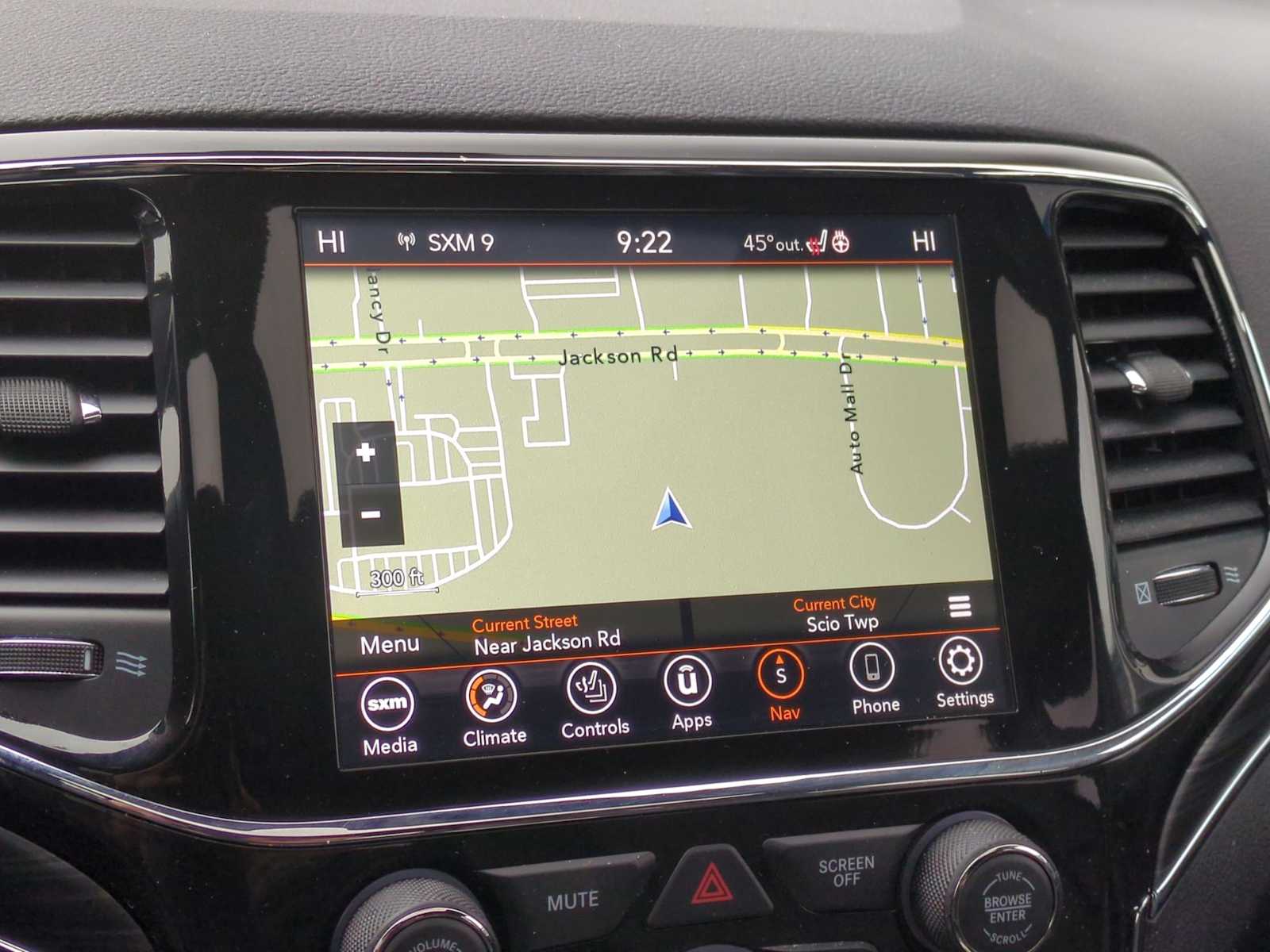 Thumbnail: 2021 Jeep Grand Cherokee - 30