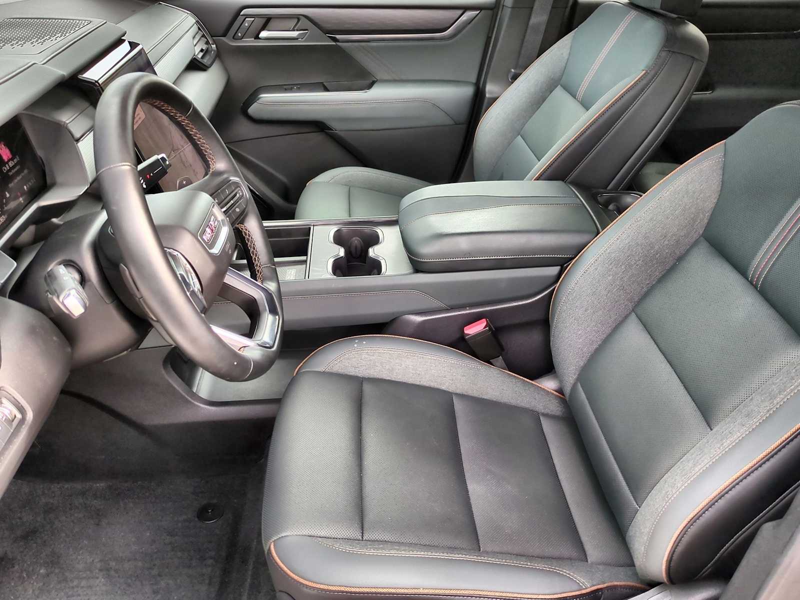 Thumbnail: 2024 GMC Acadia - 16