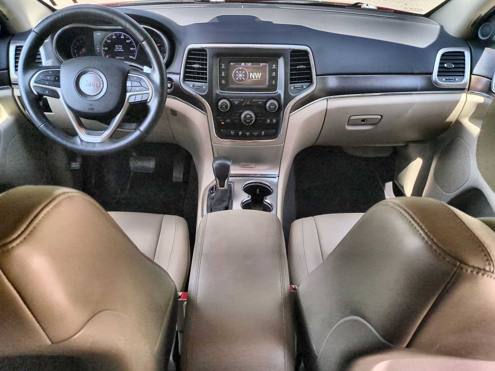 Thumbnail: 2017 Jeep Grand Cherokee - 16