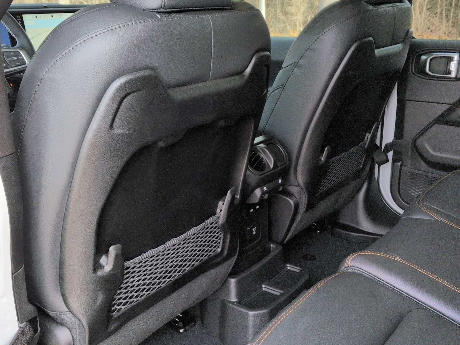 Thumbnail: 2025 Jeep Wrangler - 17