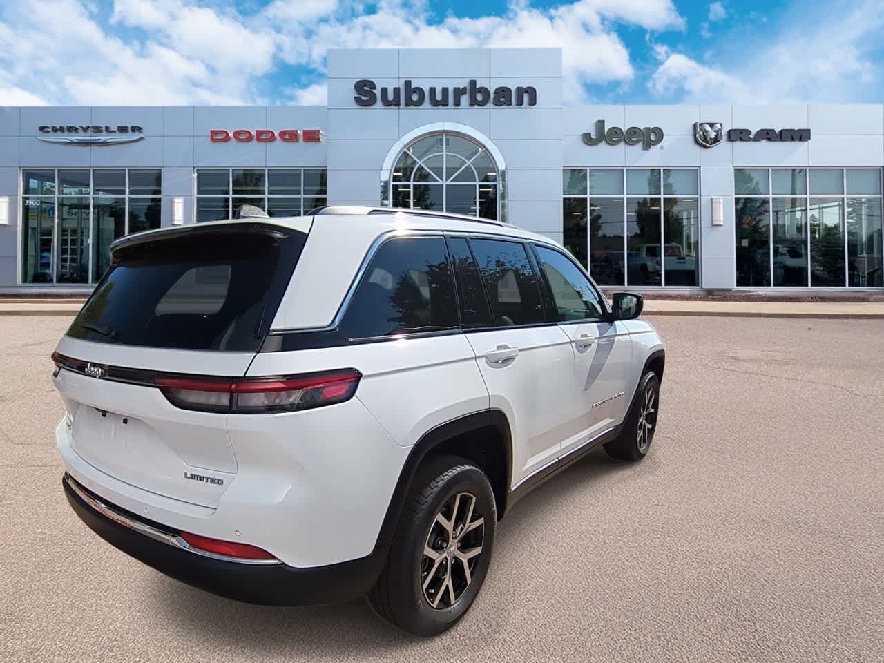 Thumbnail: 2025 Jeep Grand Cherokee - 8