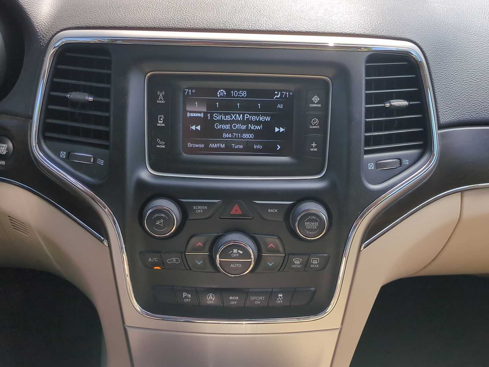 Thumbnail: 2017 Jeep Grand Cherokee - 30