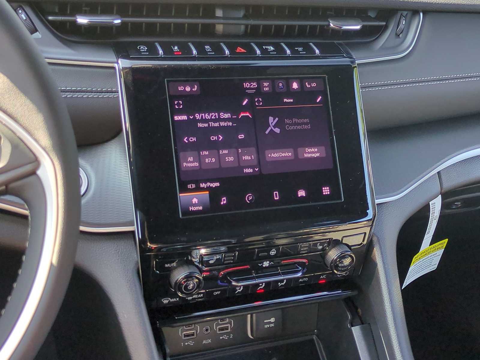 Thumbnail: 2025 Jeep Grand Cherokee - 27