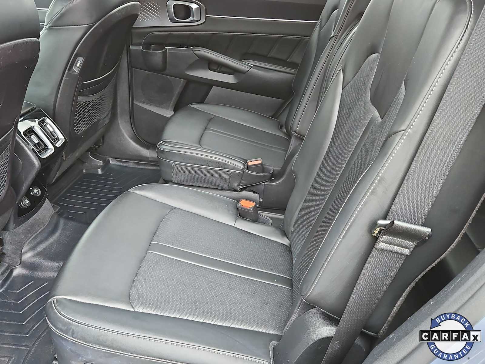 Thumbnail: 2022 Kia Sorento - 26