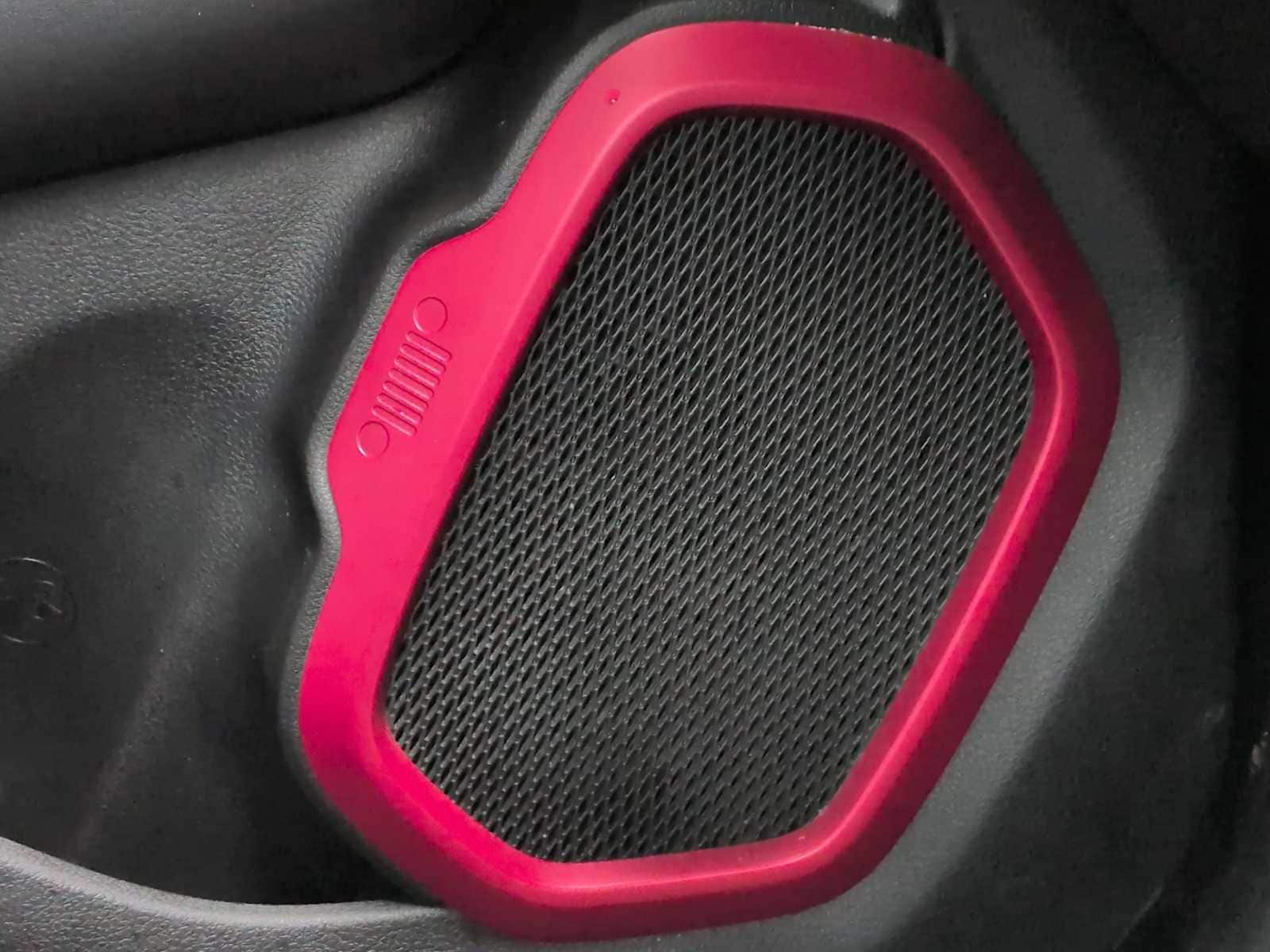 Thumbnail: 2022 Jeep Renegade - 31