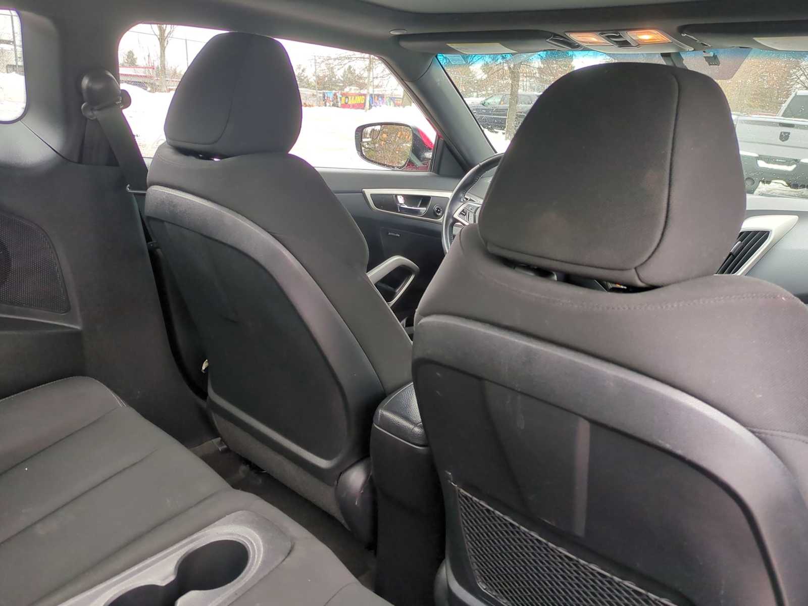 Thumbnail: 2017 Hyundai Veloster - 18