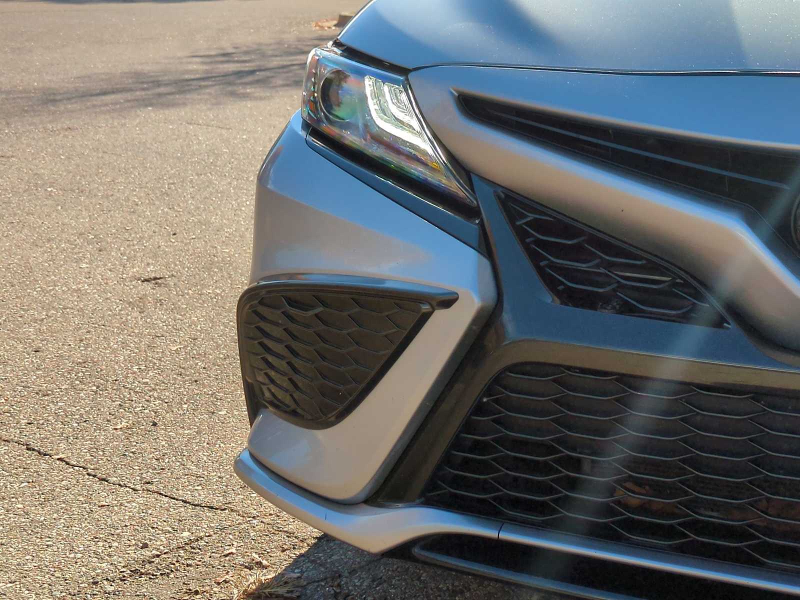 Thumbnail: 2021 Toyota Camry - 11