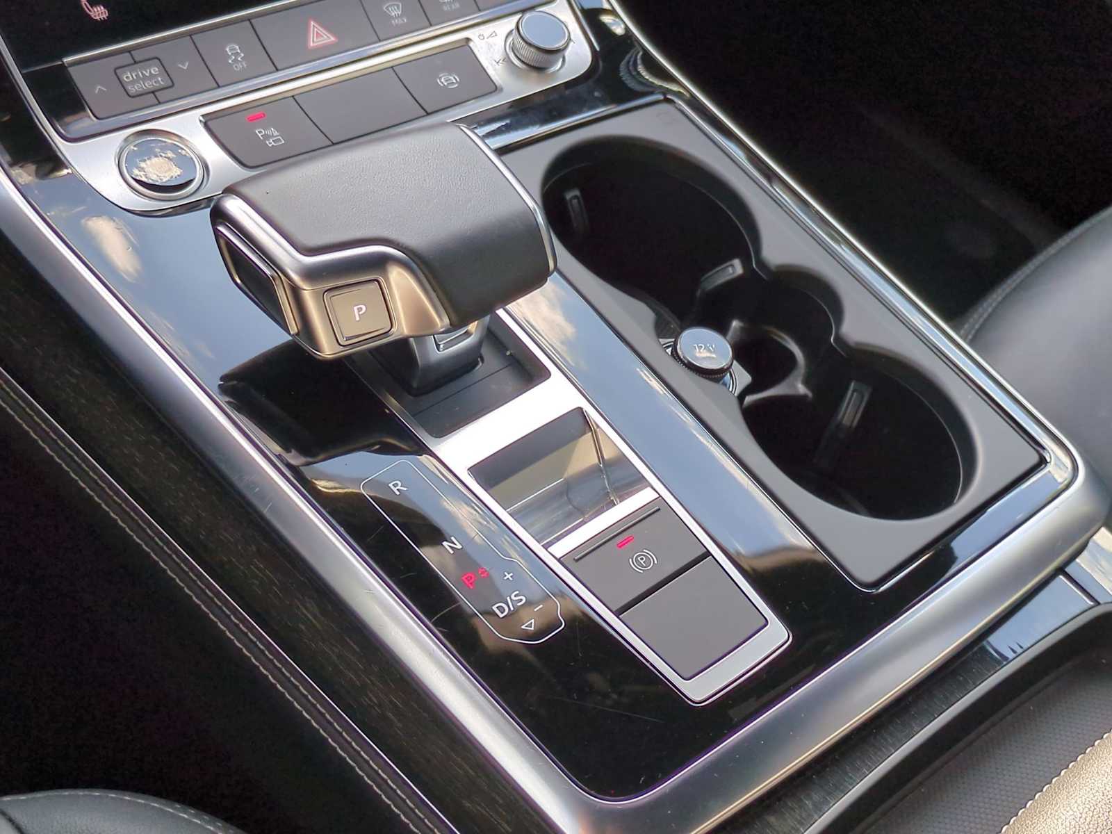 Thumbnail: 2025 Audi Q7 - 34