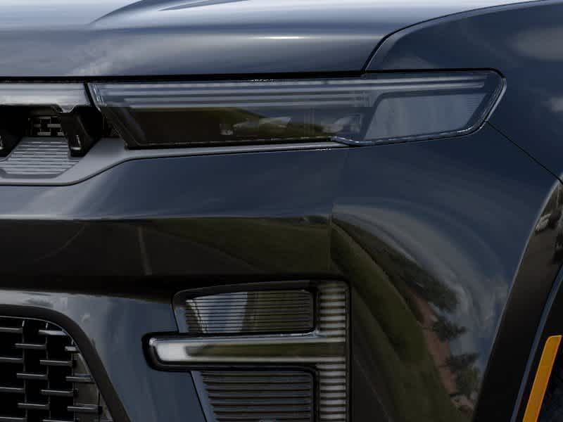 Thumbnail: 2026 Jeep Grand Wagoneer L - 10