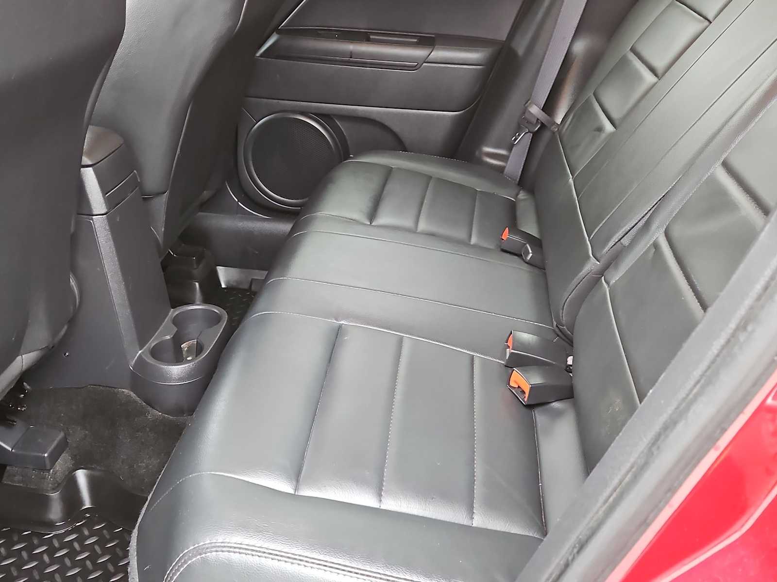 Thumbnail: 2017 Jeep Patriot - 18