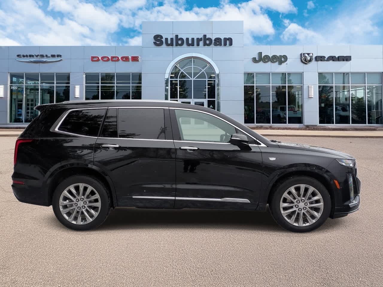 Thumbnail: 2023 Cadillac XT6 - 9