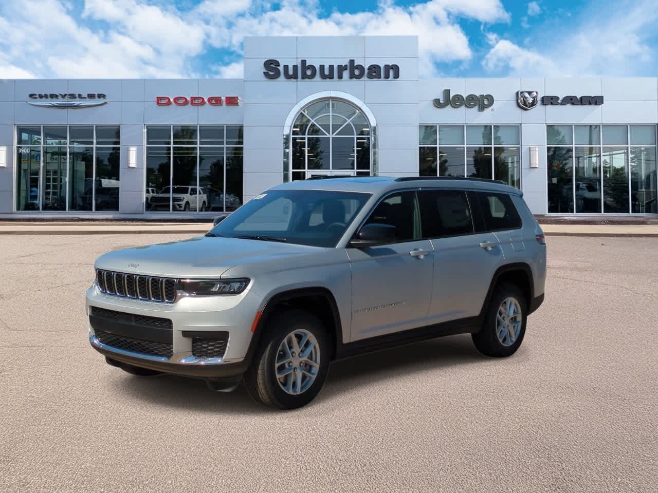 2025 Jeep Grand Cherokee Laredo photo 4