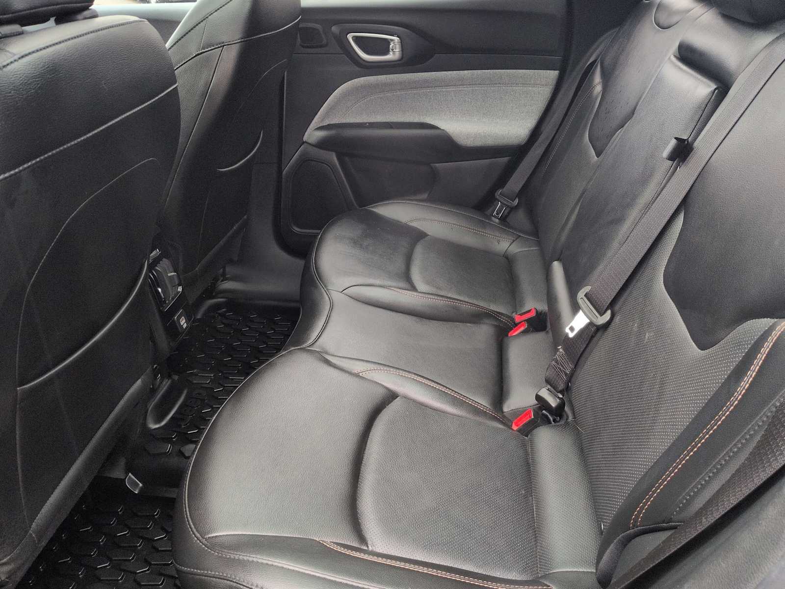 Thumbnail: 2022 Jeep Compass - 21