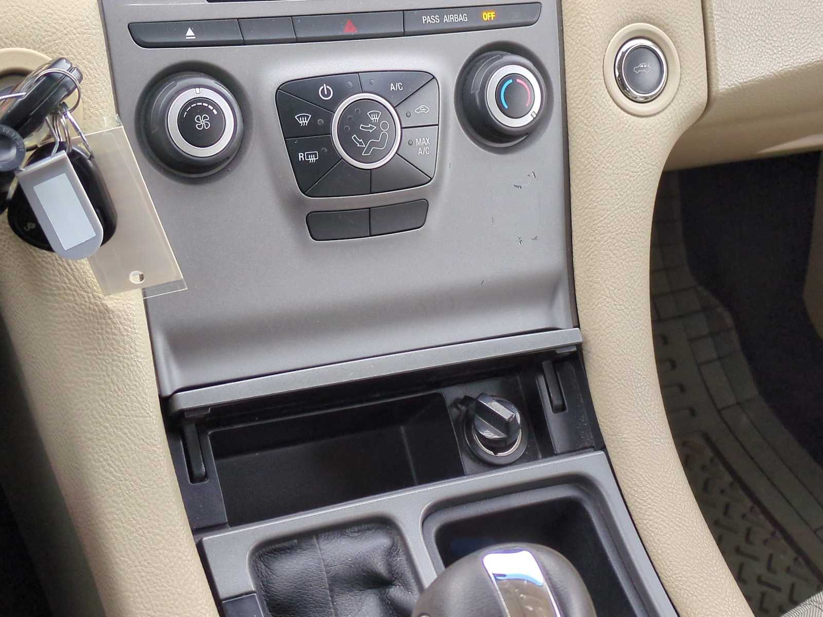 Thumbnail: 2017 Ford Taurus - 30