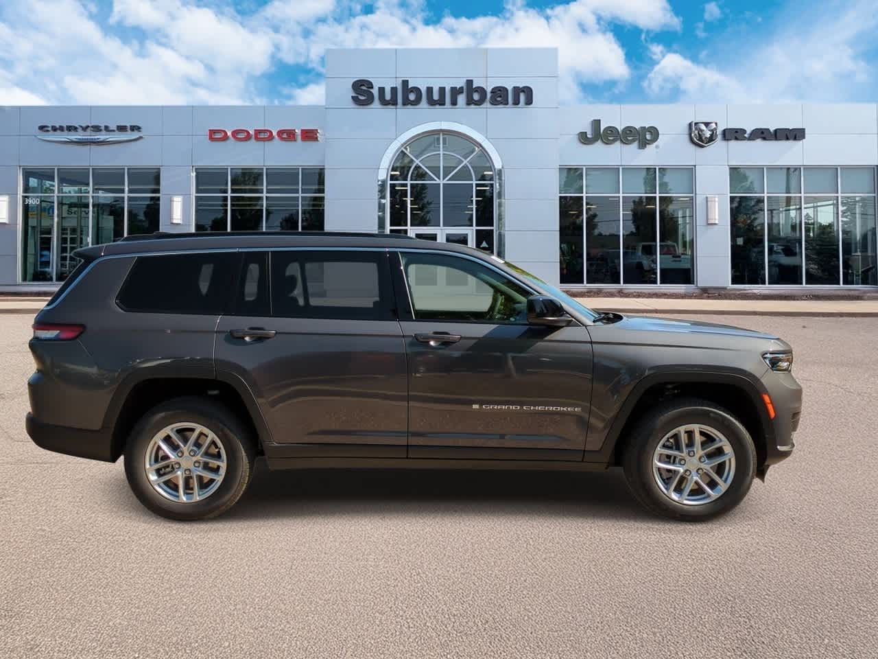 Thumbnail: 2025 Jeep Grand Cherokee L - 9