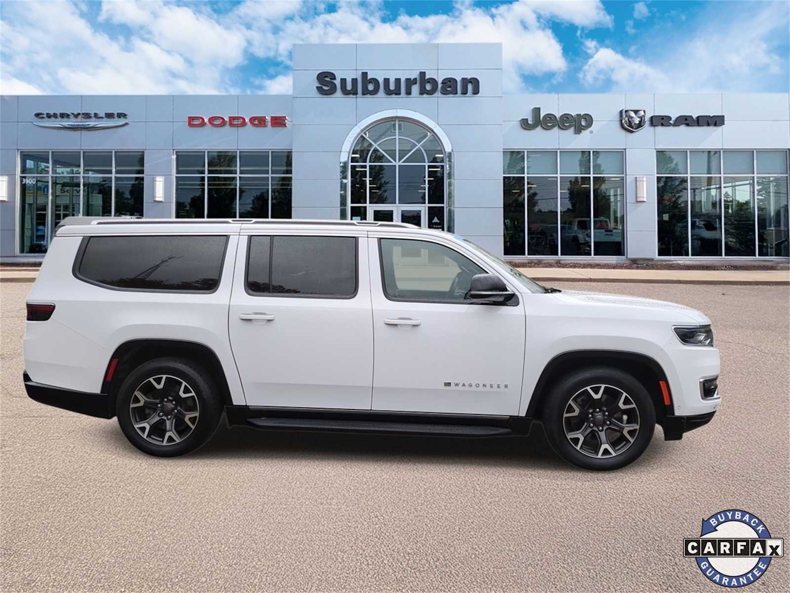 Thumbnail: 2024 Jeep Wagoneer - 9