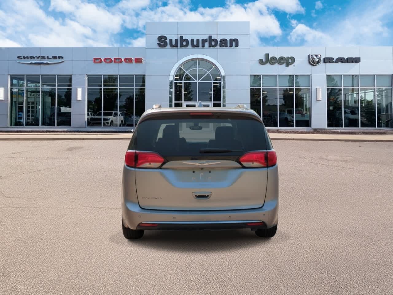 Thumbnail: 2019 Chrysler Pacifica - 7