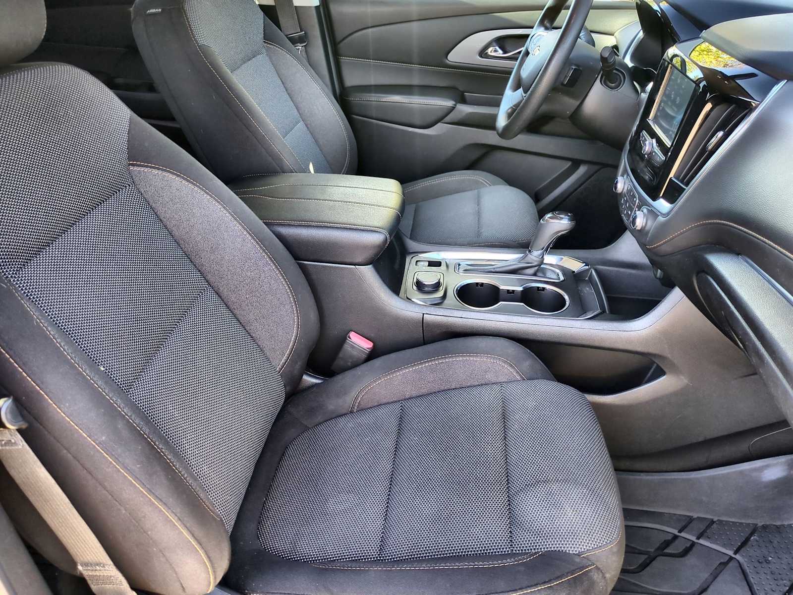 Thumbnail: 2019 Chevrolet Traverse - 21