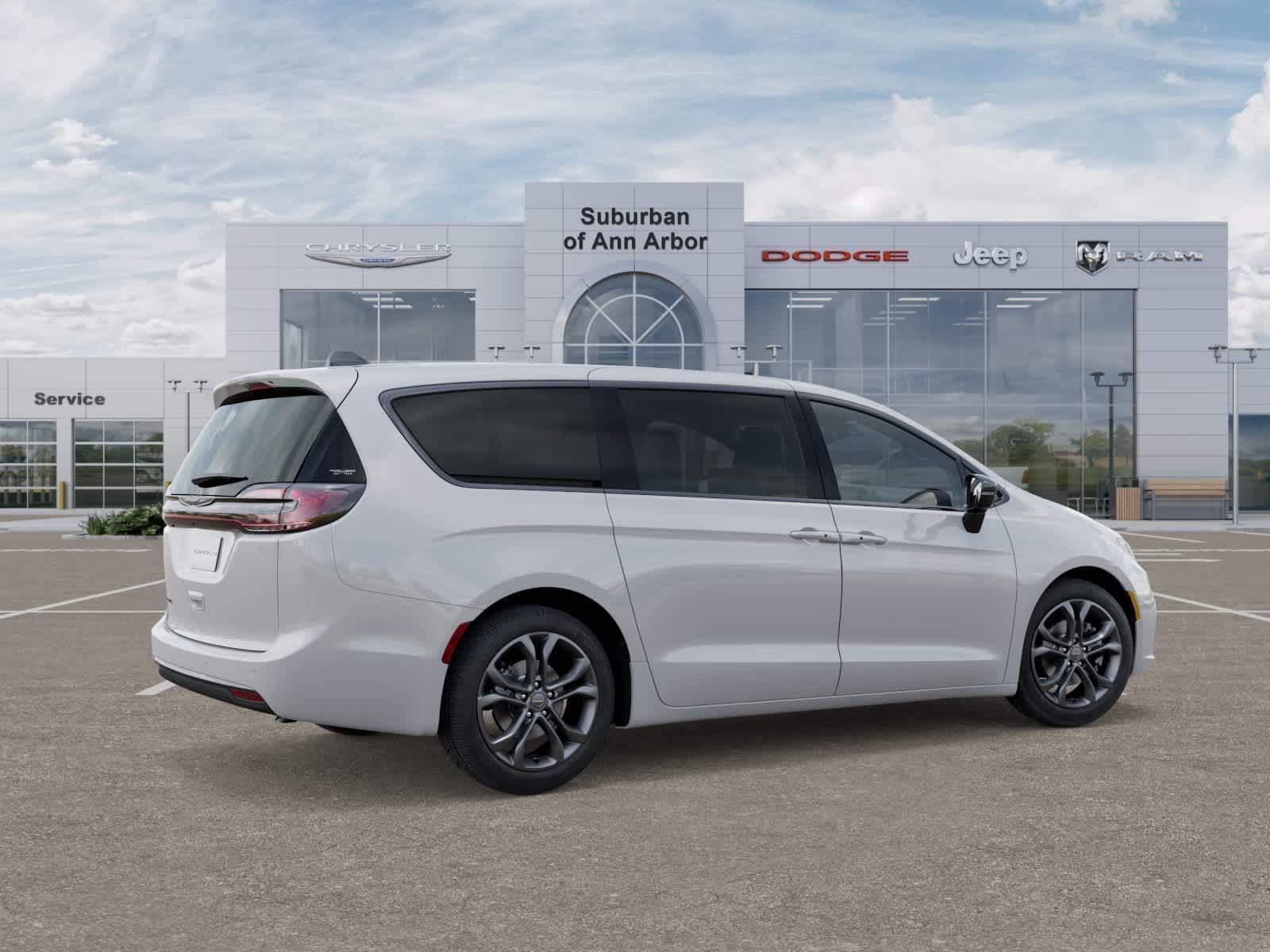Thumbnail: 2026 Chrysler Pacifica - 4