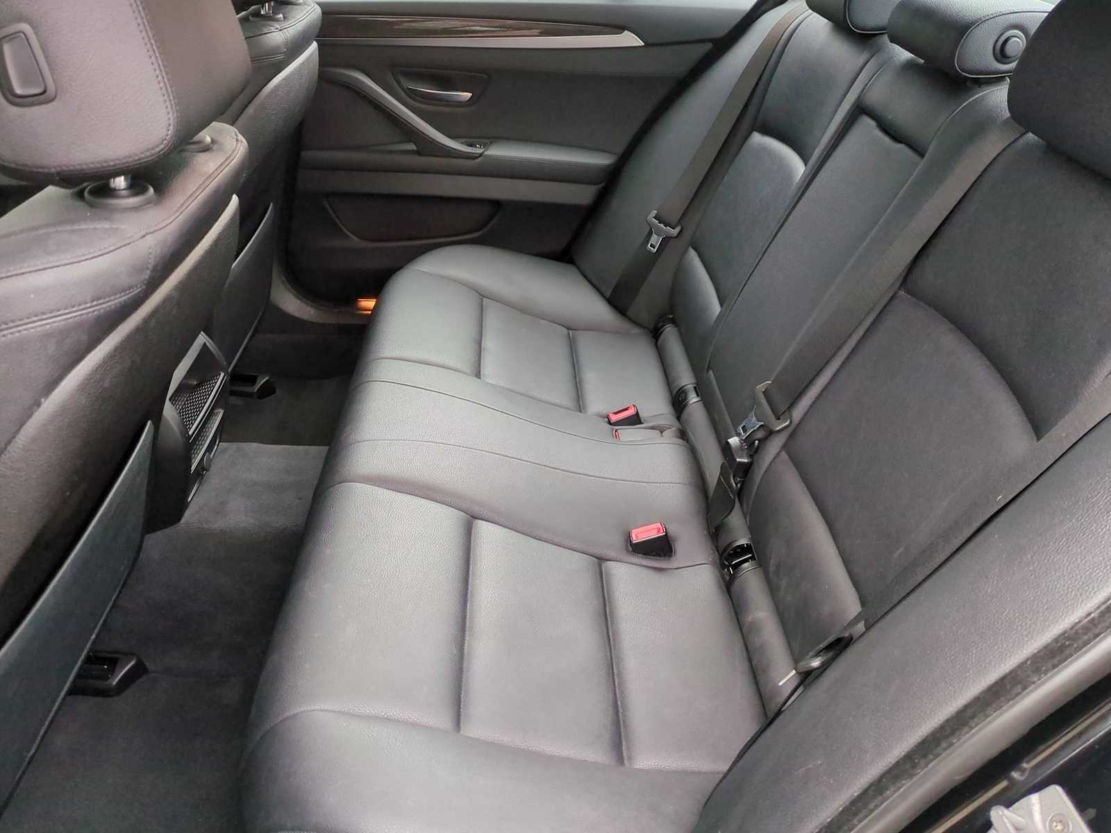 Thumbnail: 2016 BMW 5 Series - 20