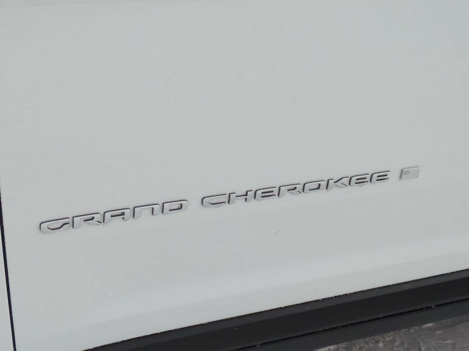 Thumbnail: 2026 Jeep Grand Cherokee - 13