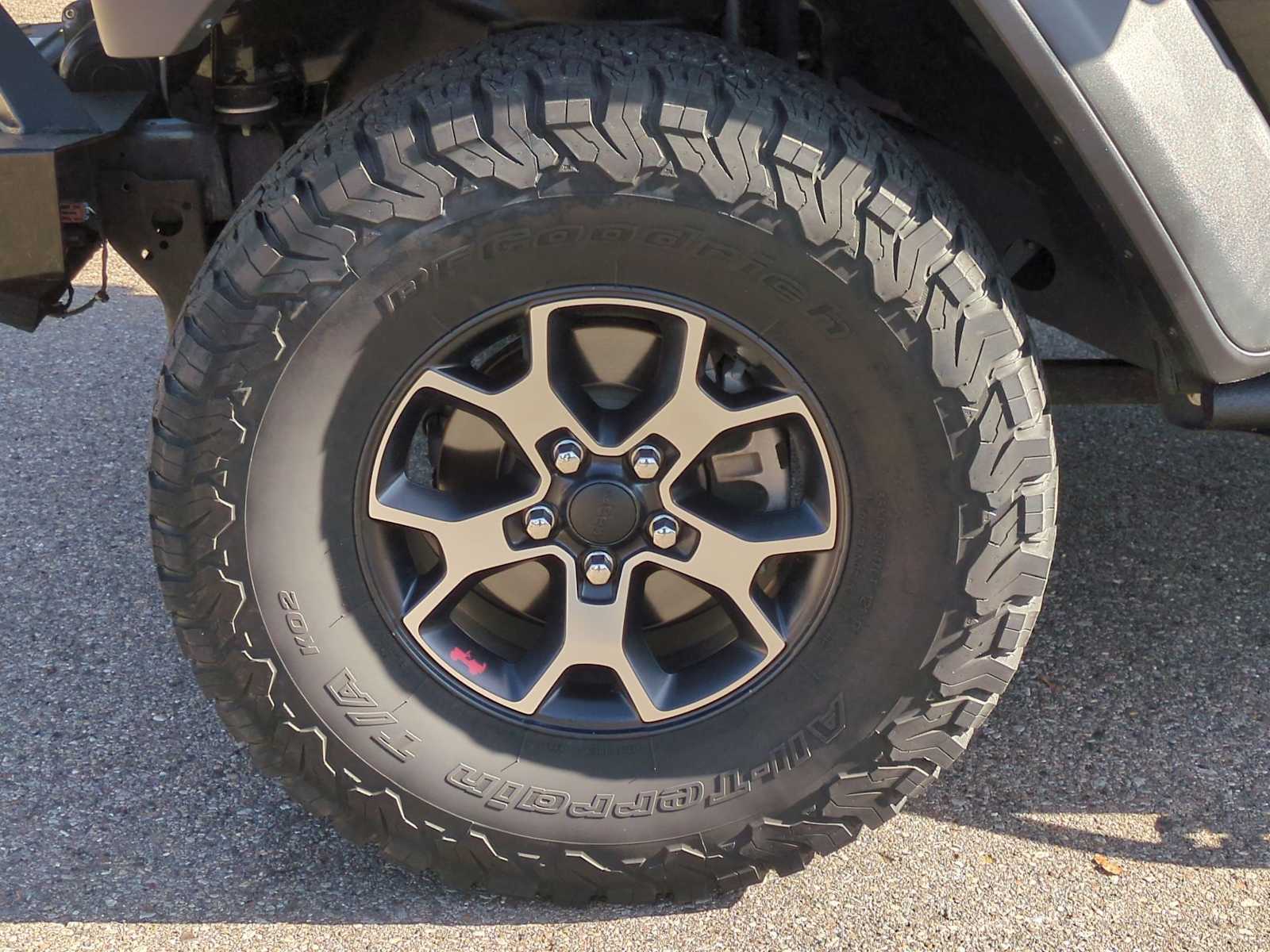 Thumbnail: 2018 Jeep Wrangler - 14