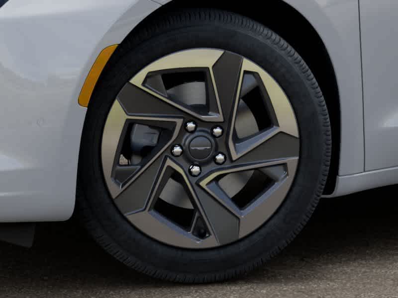 Thumbnail: 2027 Chrysler Pacifica - 8
