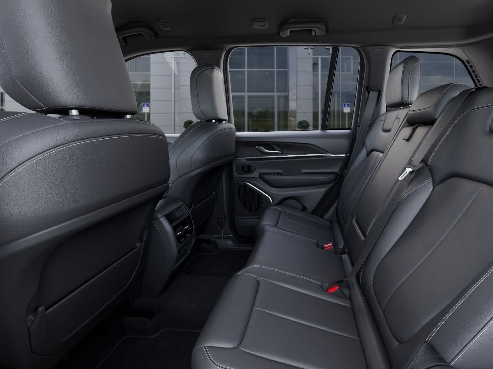 Thumbnail: 2026 Jeep Grand Cherokee - 23