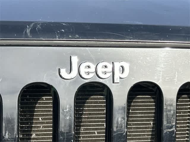 2011 Jeep Wrangler Unlimited Sport 11