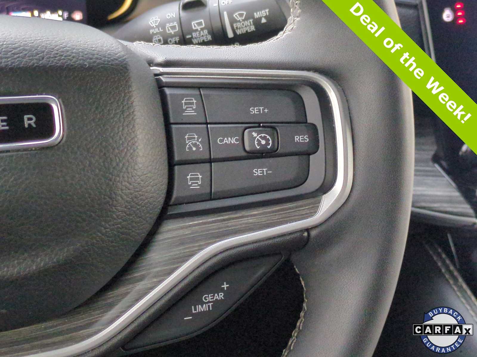 Thumbnail: 2024 Jeep Wagoneer - 24