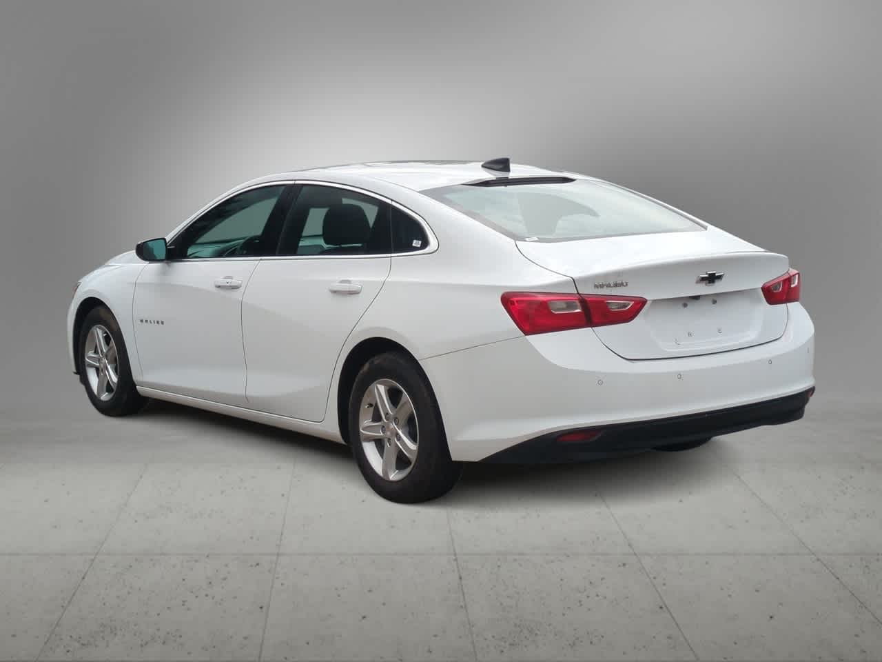 Thumbnail: 2024 Chevrolet Malibu - 6