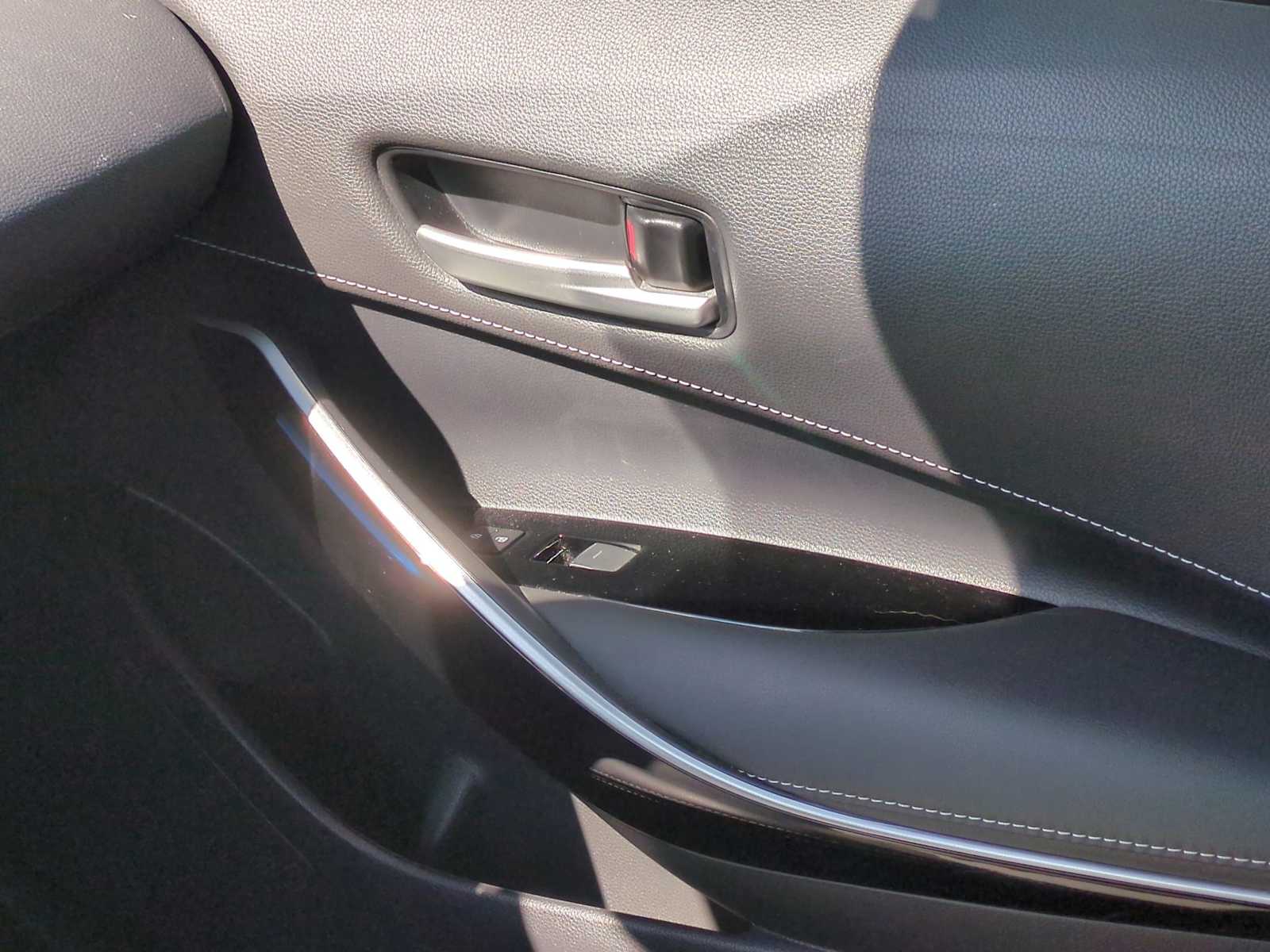 Thumbnail: 2020 Toyota Corolla - 28