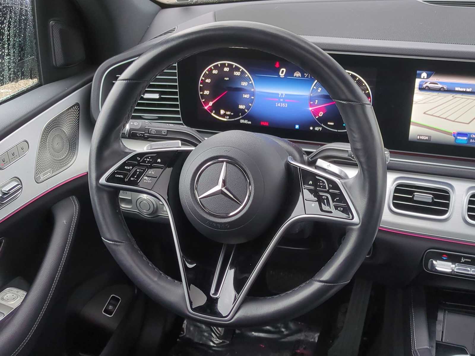 Thumbnail: 2025 Mercedes-Benz GLE - 24