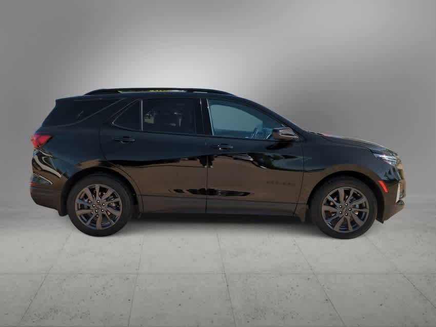 Thumbnail: 2022 Chevrolet Equinox - 9