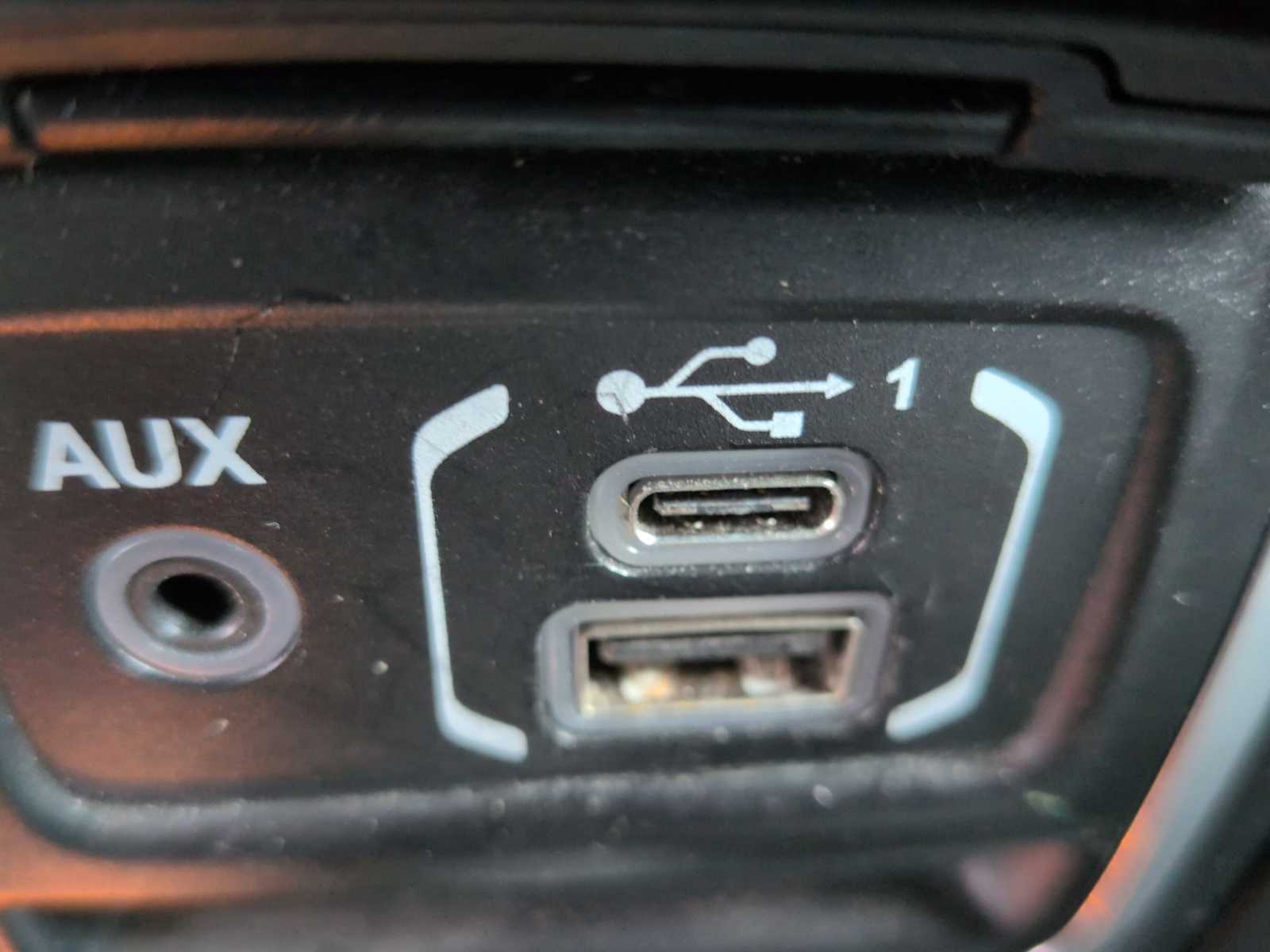 Thumbnail: 2018 Jeep Wrangler - 30