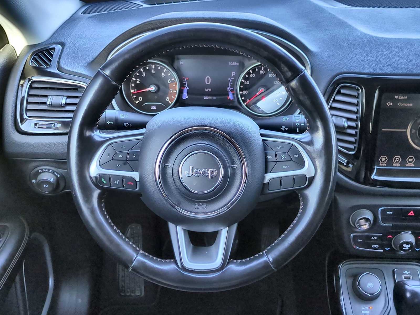 Thumbnail: 2020 Jeep Compass - 22