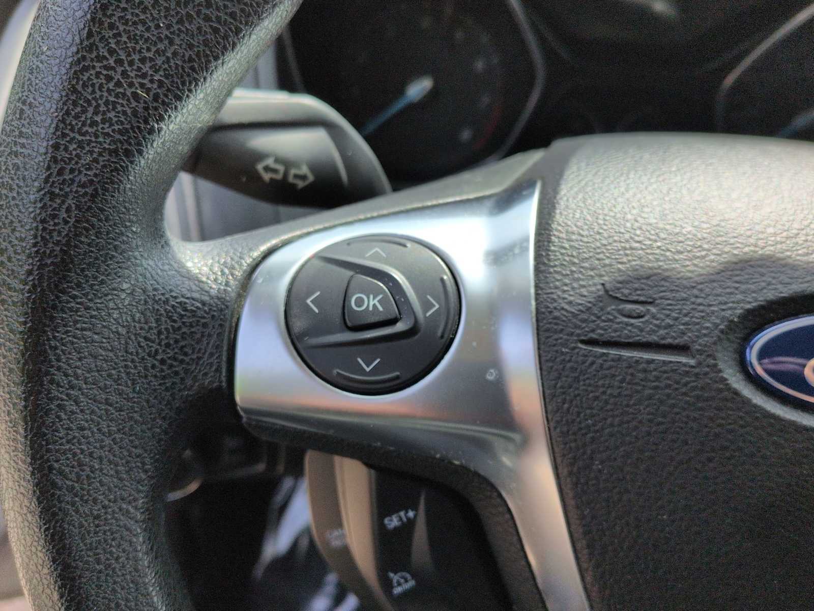 Thumbnail: 2012 Ford Focus - 22