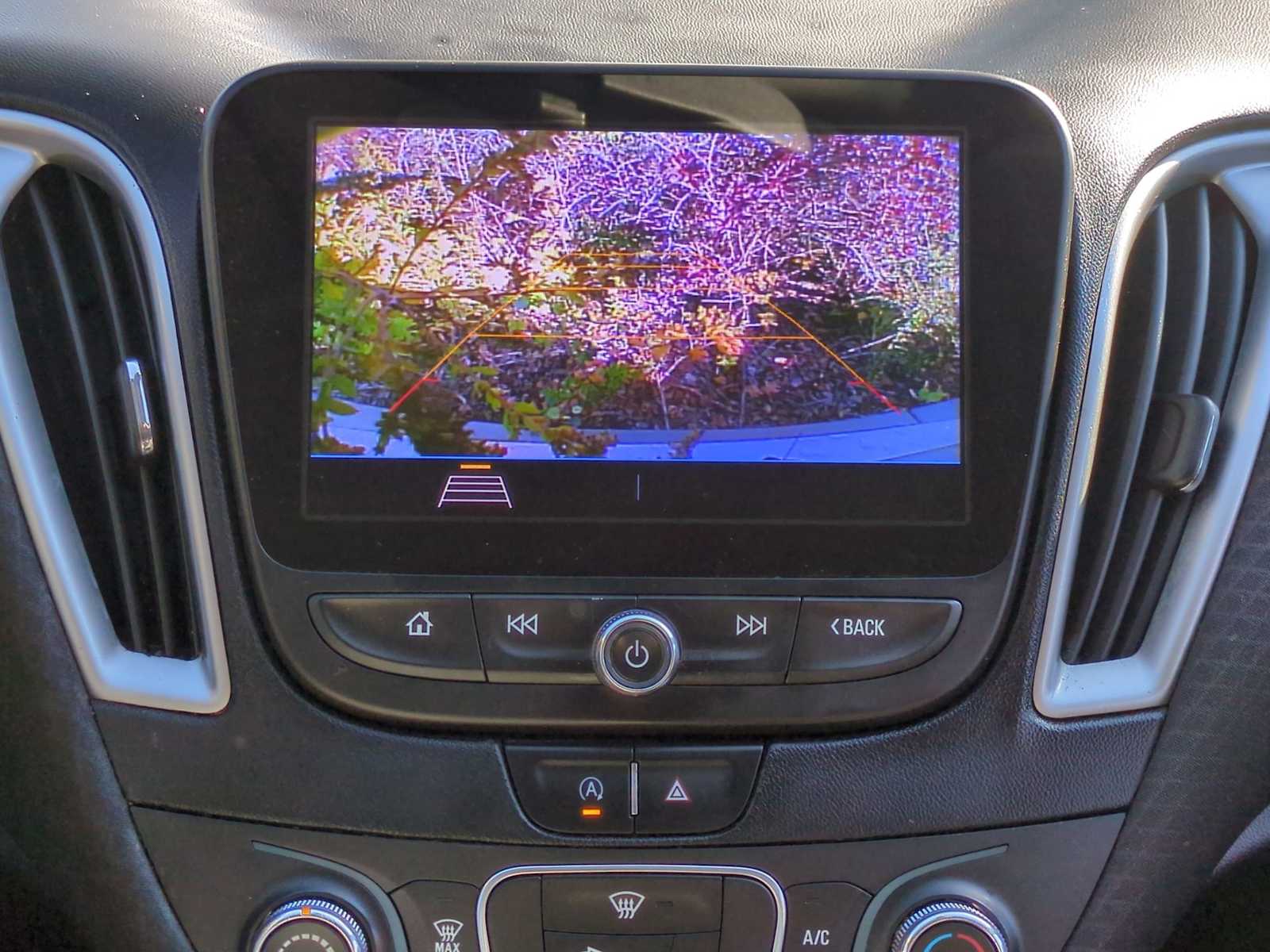 Thumbnail: 2020 Chevrolet Malibu - 28